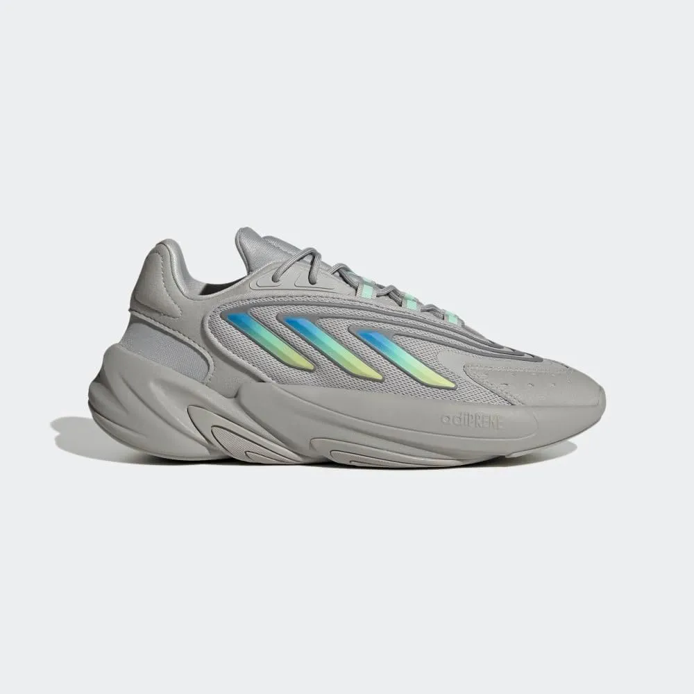 adidas Originals Women's Ozelia Sneaker