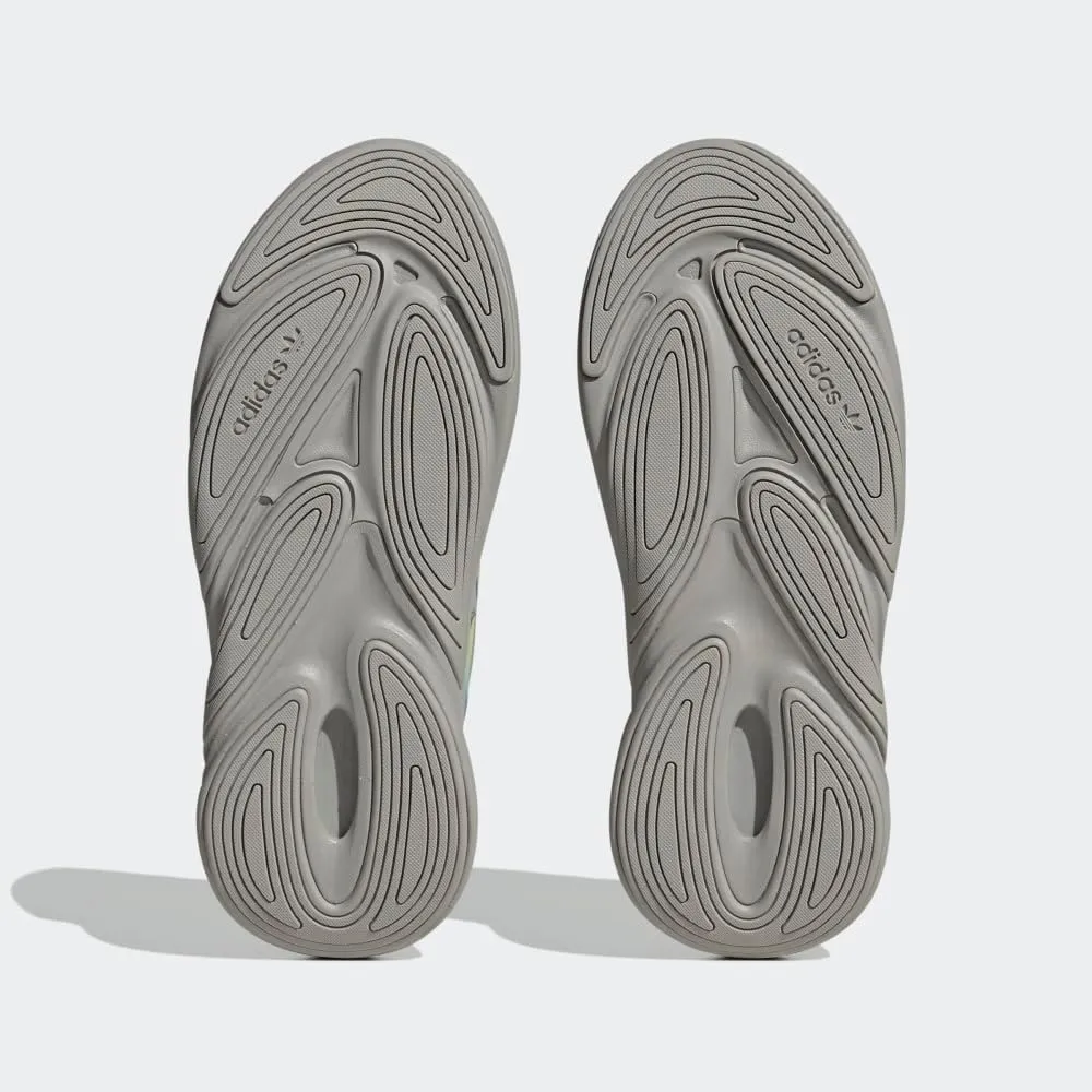 adidas Originals Women's Ozelia Sneaker