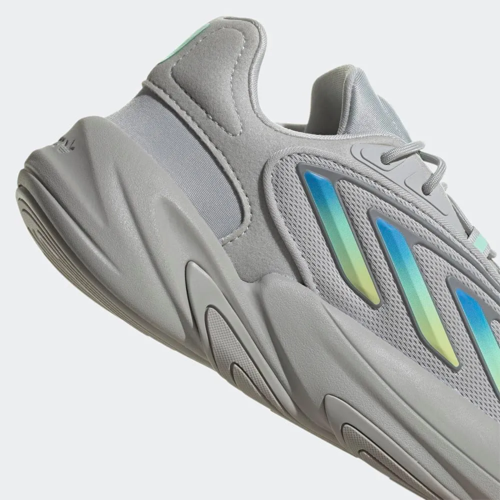 adidas Originals Women's Ozelia Sneaker