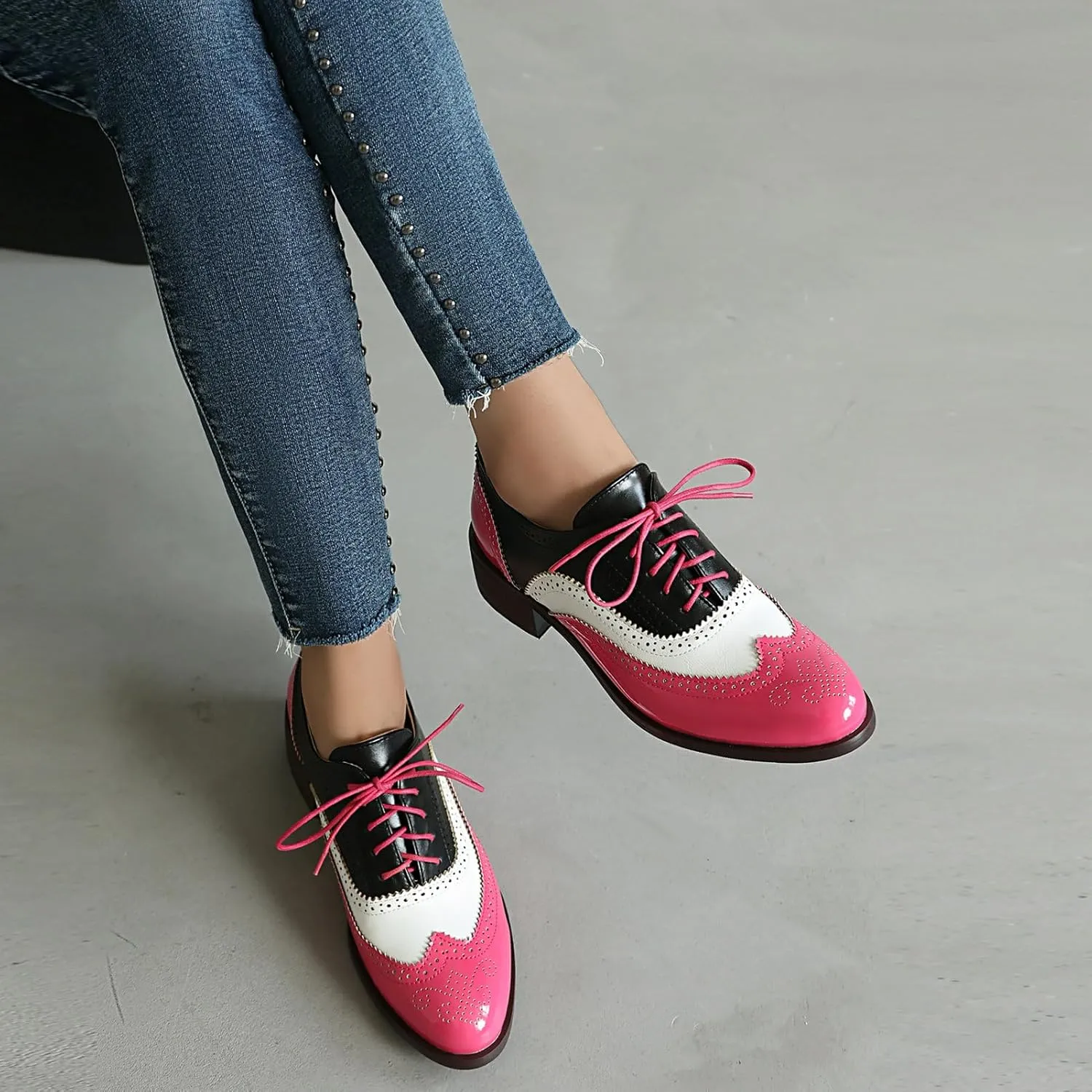 Betastella Womens Lace Up Wingtip Oxford Shoes Vintage Brogue Oxfords Round Toe Chunky Low Heel Pumps Shoes