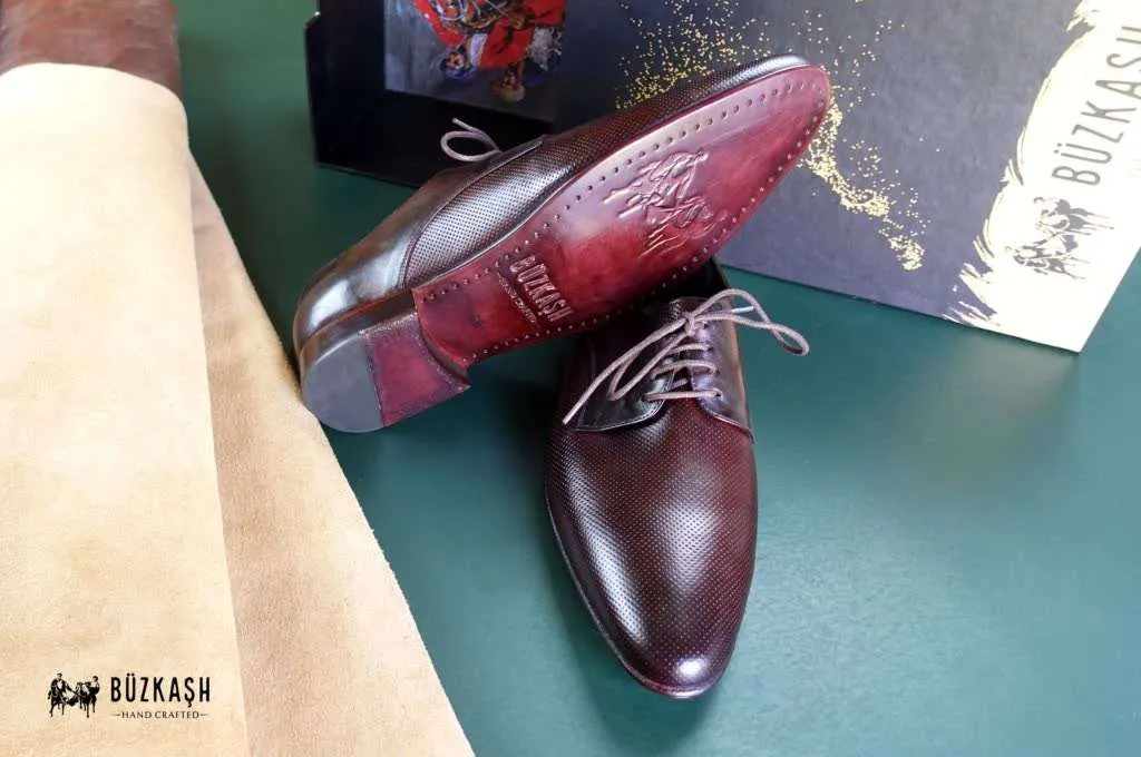 Esperia -Derby in Mahogany