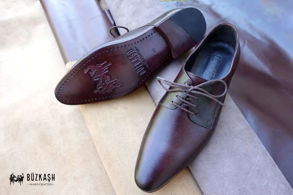 Esperia -Derby in Mahogany