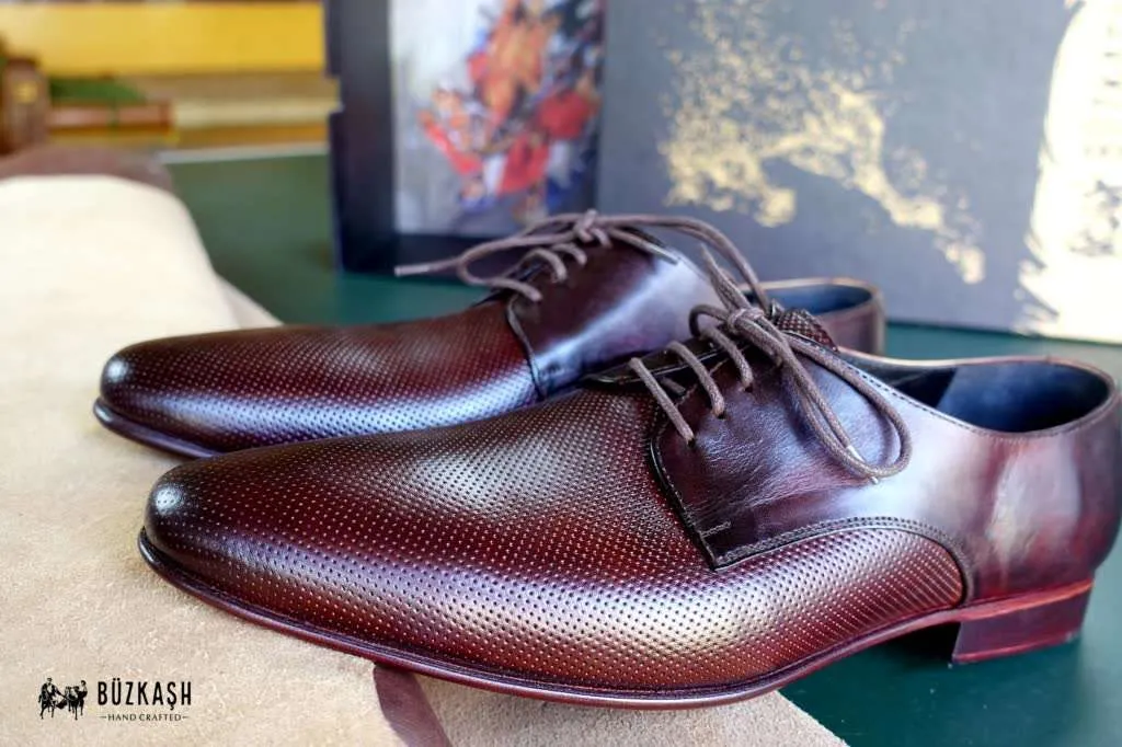 Esperia -Derby in Mahogany