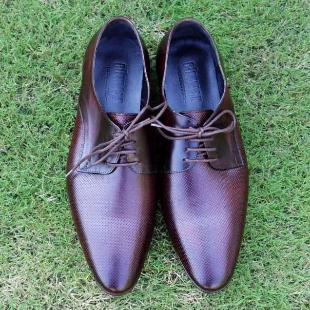 Esperia -Derby in Mahogany