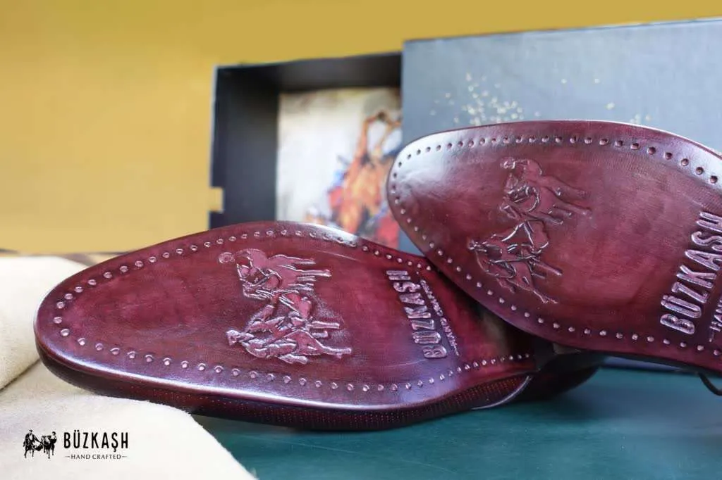 Esperia -Derby in Mahogany