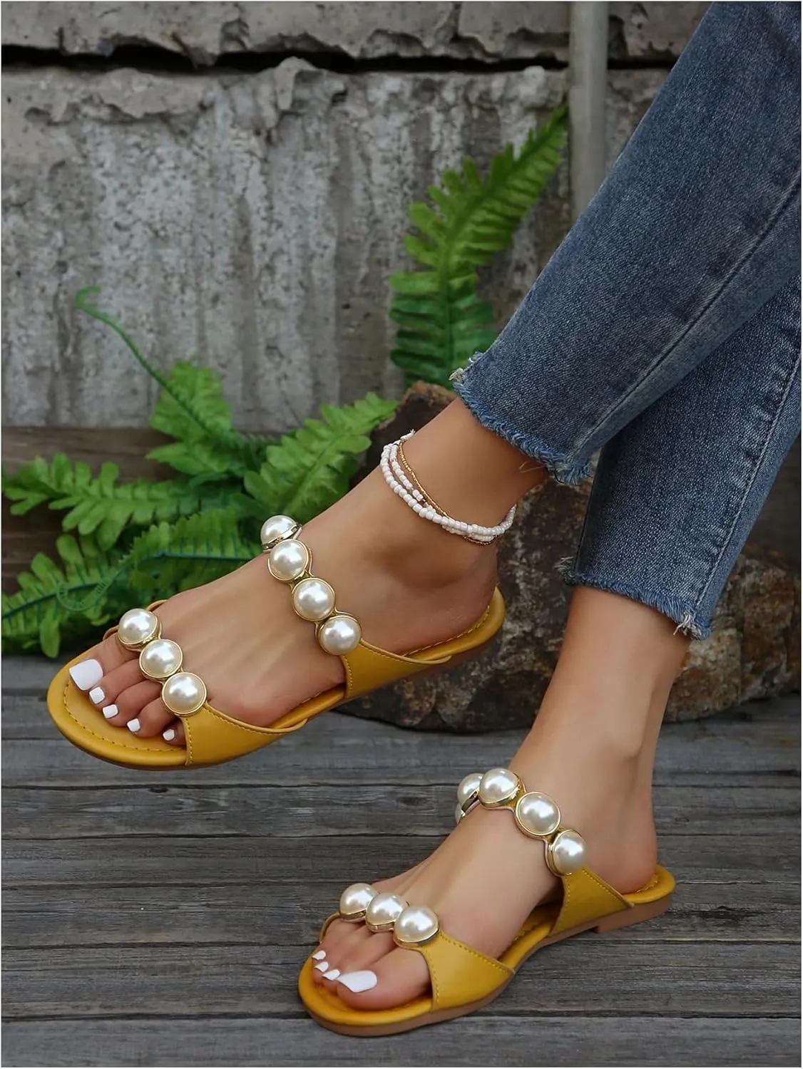 GORGLITTER Women's Pearls Flat Sandals Wedding Open Toe Beach Slide Sandals Dressy Vacation Shoes 2025