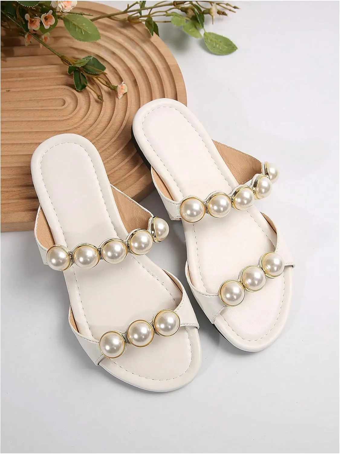 GORGLITTER Women's Pearls Flat Sandals Wedding Open Toe Beach Slide Sandals Dressy Vacation Shoes 2025