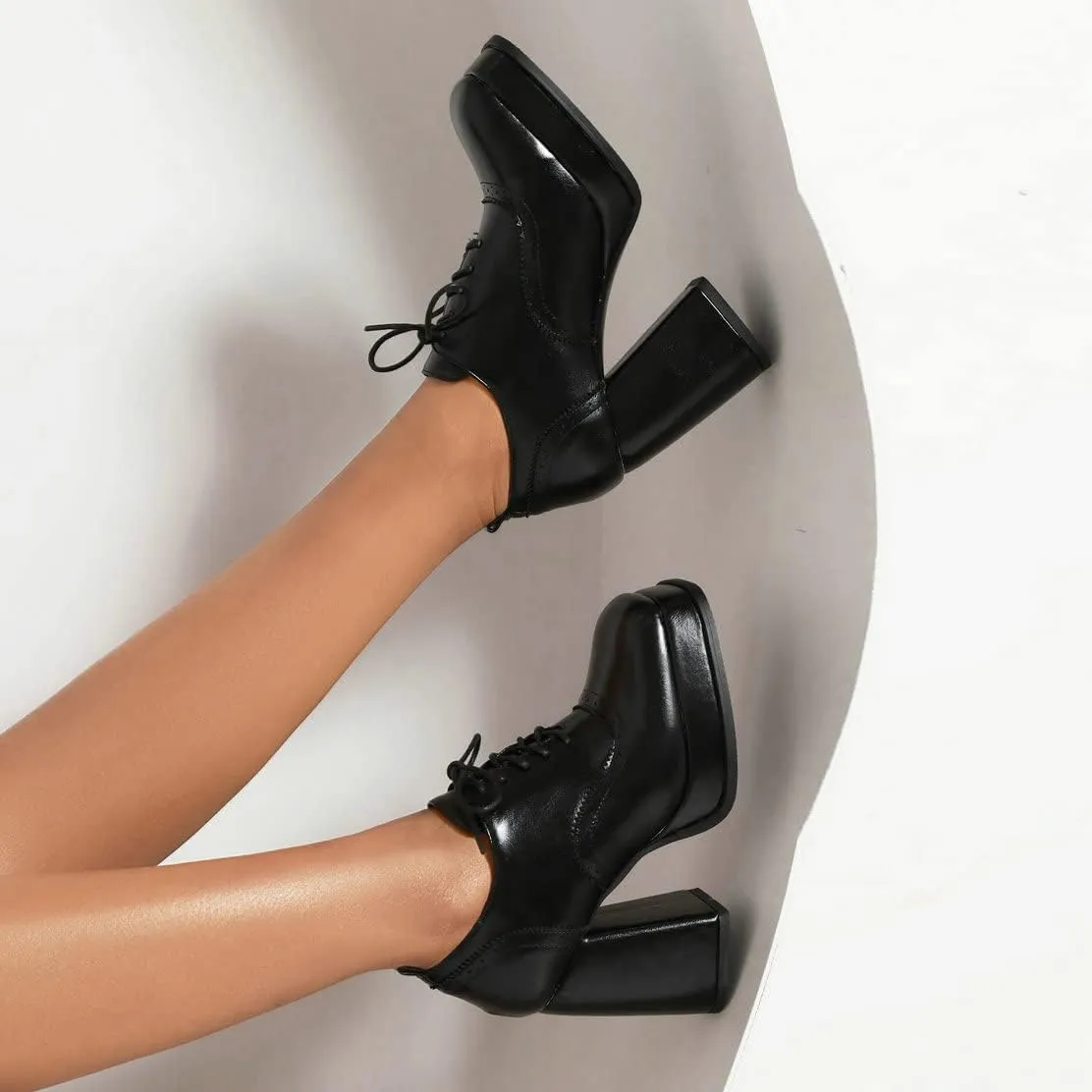 KISSASA Vintage Platform Chunky Oxford Shoes Wingtip Lace Up Heeled Brogues