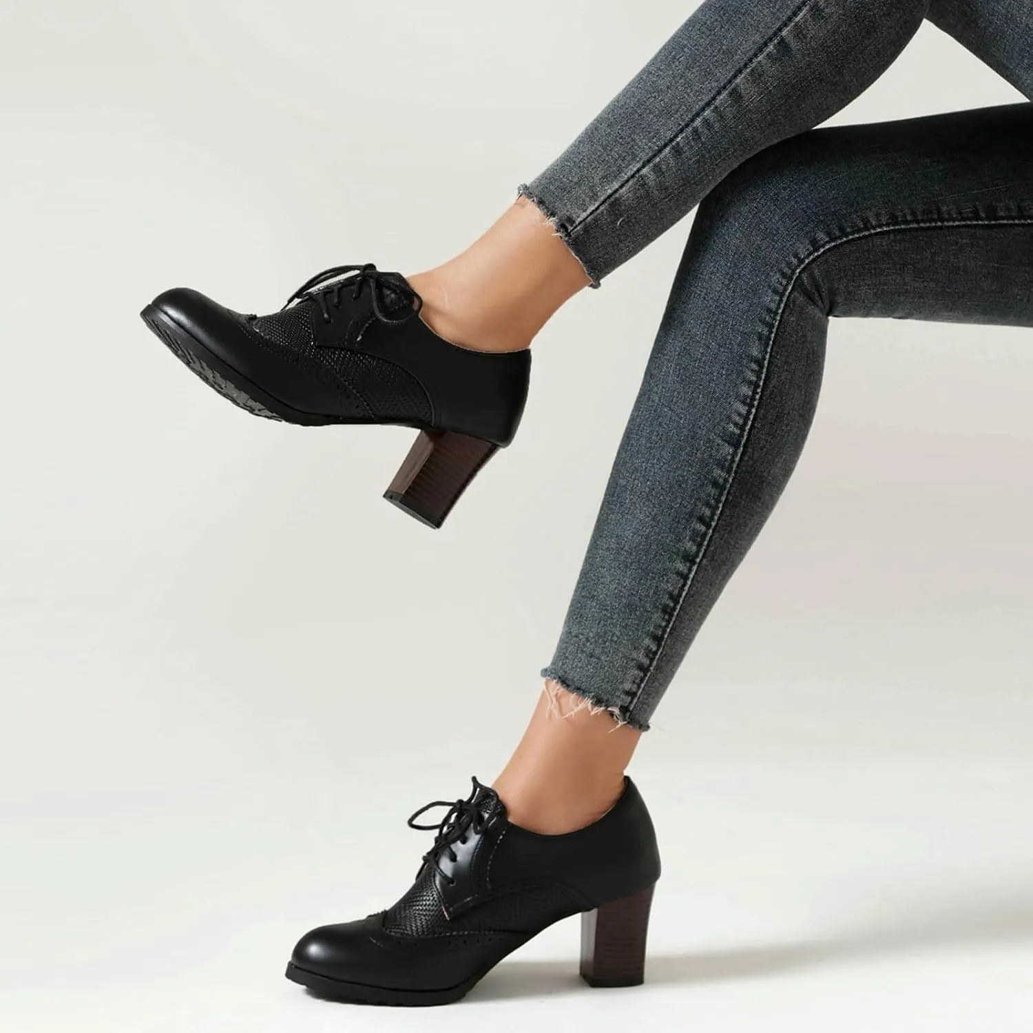 Meefit Women Lace Up Oxford Shoes Perforated Wingtip Shoes Chunky Heel Brogue Shoes,Round Toe Saddle Oxford Shoes