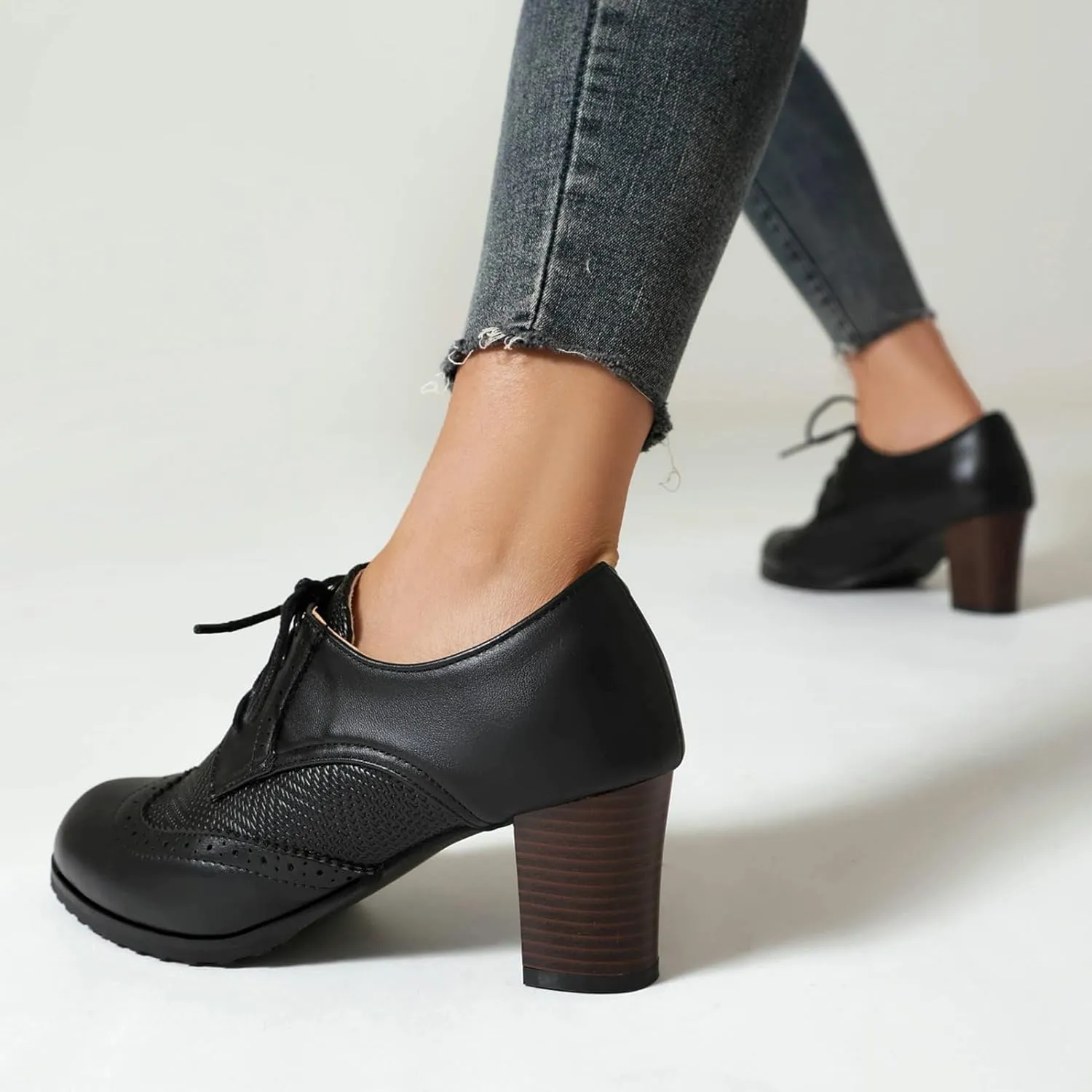Meefit Women Lace Up Oxford Shoes Perforated Wingtip Shoes Chunky Heel Brogue Shoes,Round Toe Saddle Oxford Shoes