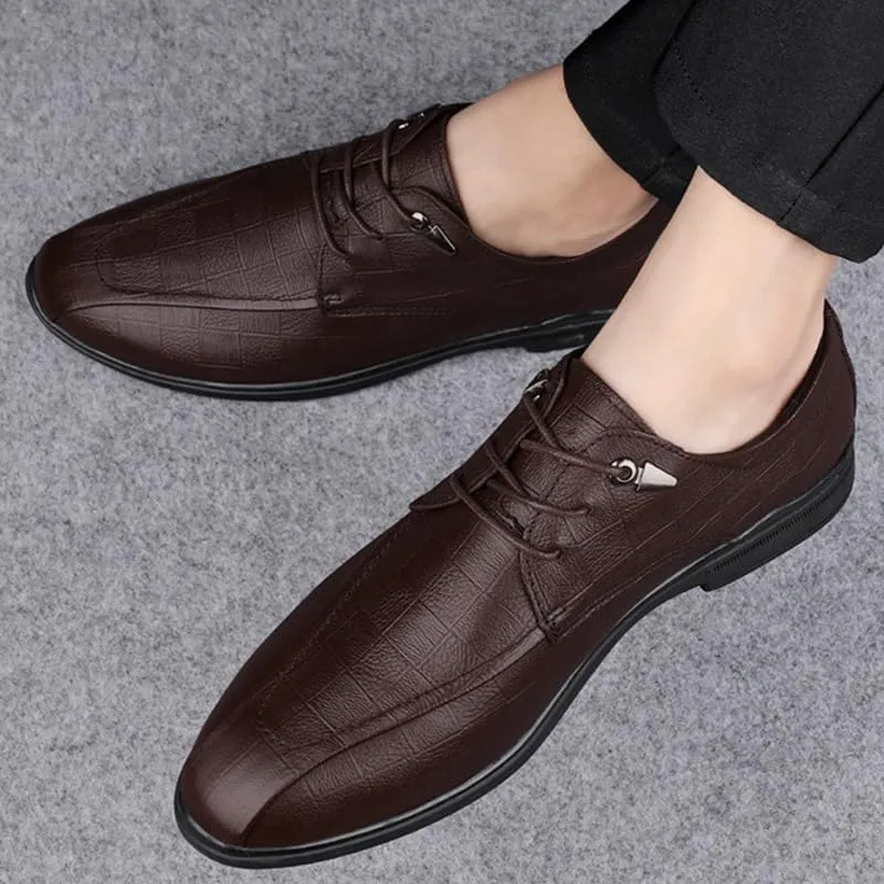 Men's Fashion Classic Dress Shoes Leather Wingtip Lace-Up Brogue Shoes Lightweight Oxfords Shoes for Men