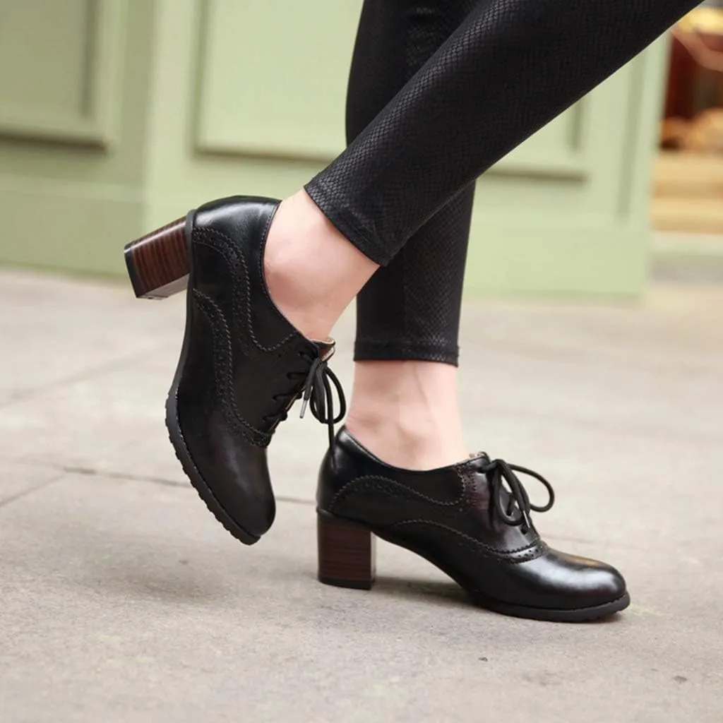 MIOKE Women's Vintage Pump Oxfords Brogues Lace Up Wingtip Perforated Chunky Mid Block Heel Dress Shoes