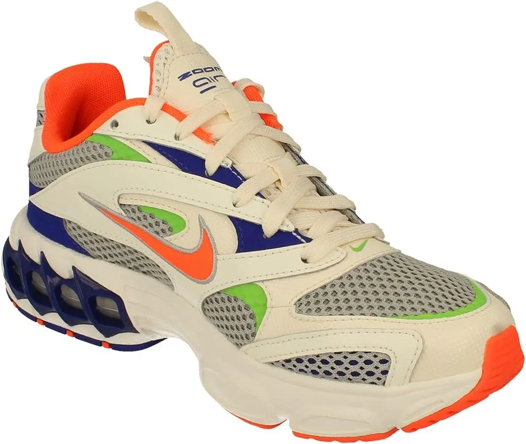 NIKE Women's Sneaker