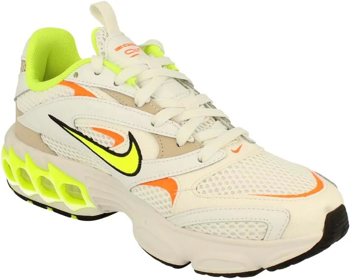 NIKE Women's Sneaker