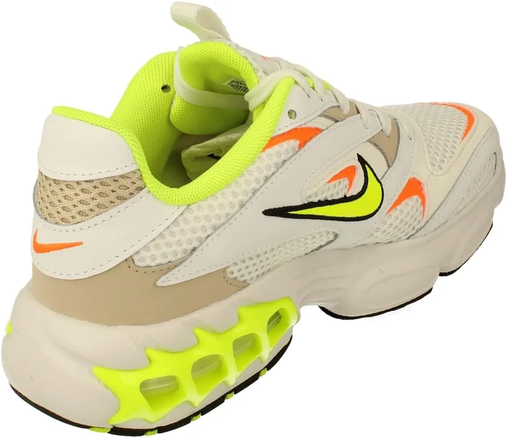 NIKE Women's Sneaker