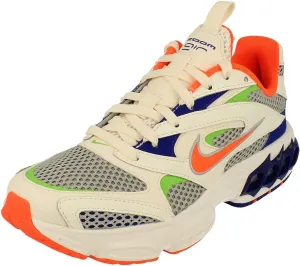 NIKE Women's Sneaker