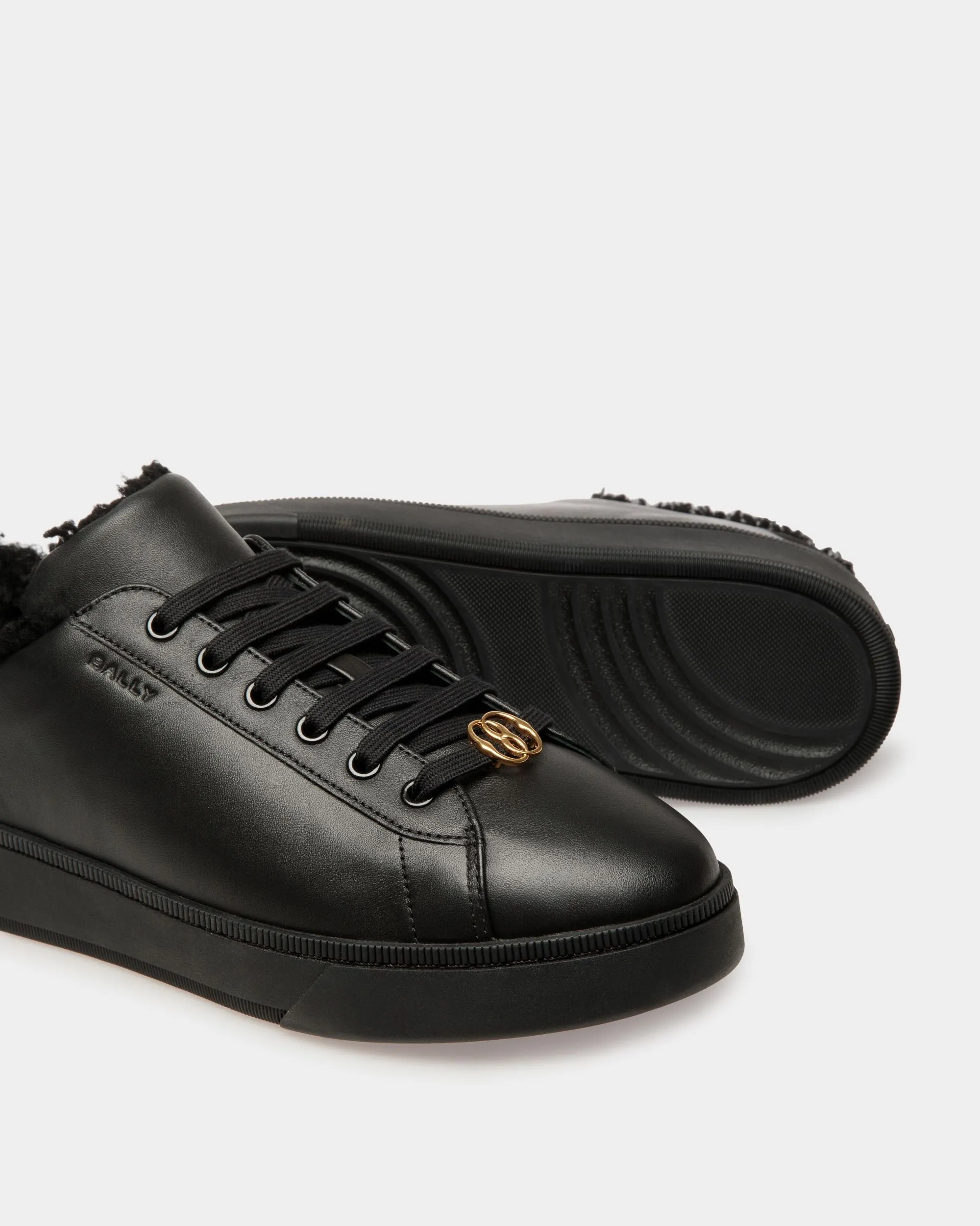 Raise Sneakers In Black Leather