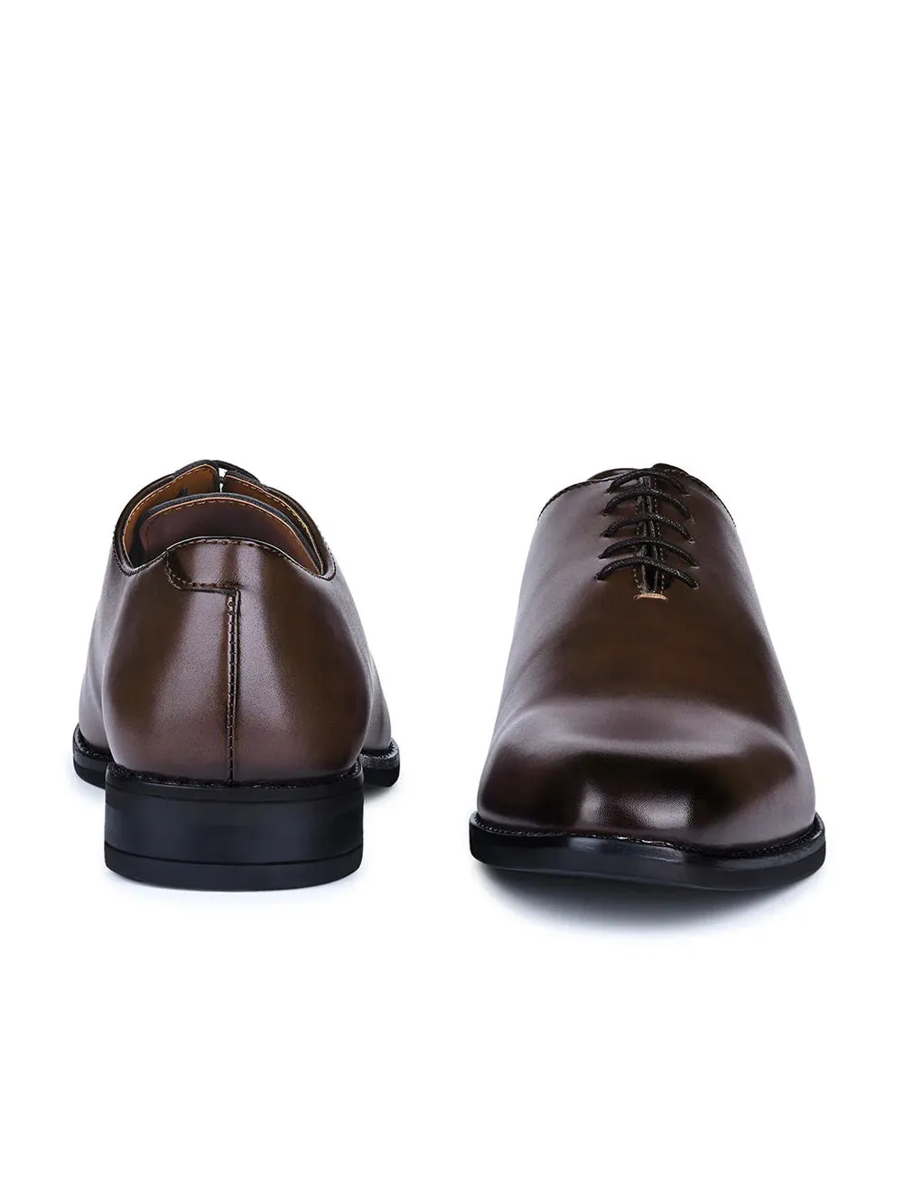 Rosewood Handcrafted Lace-Up Wholecut Derby Shoe