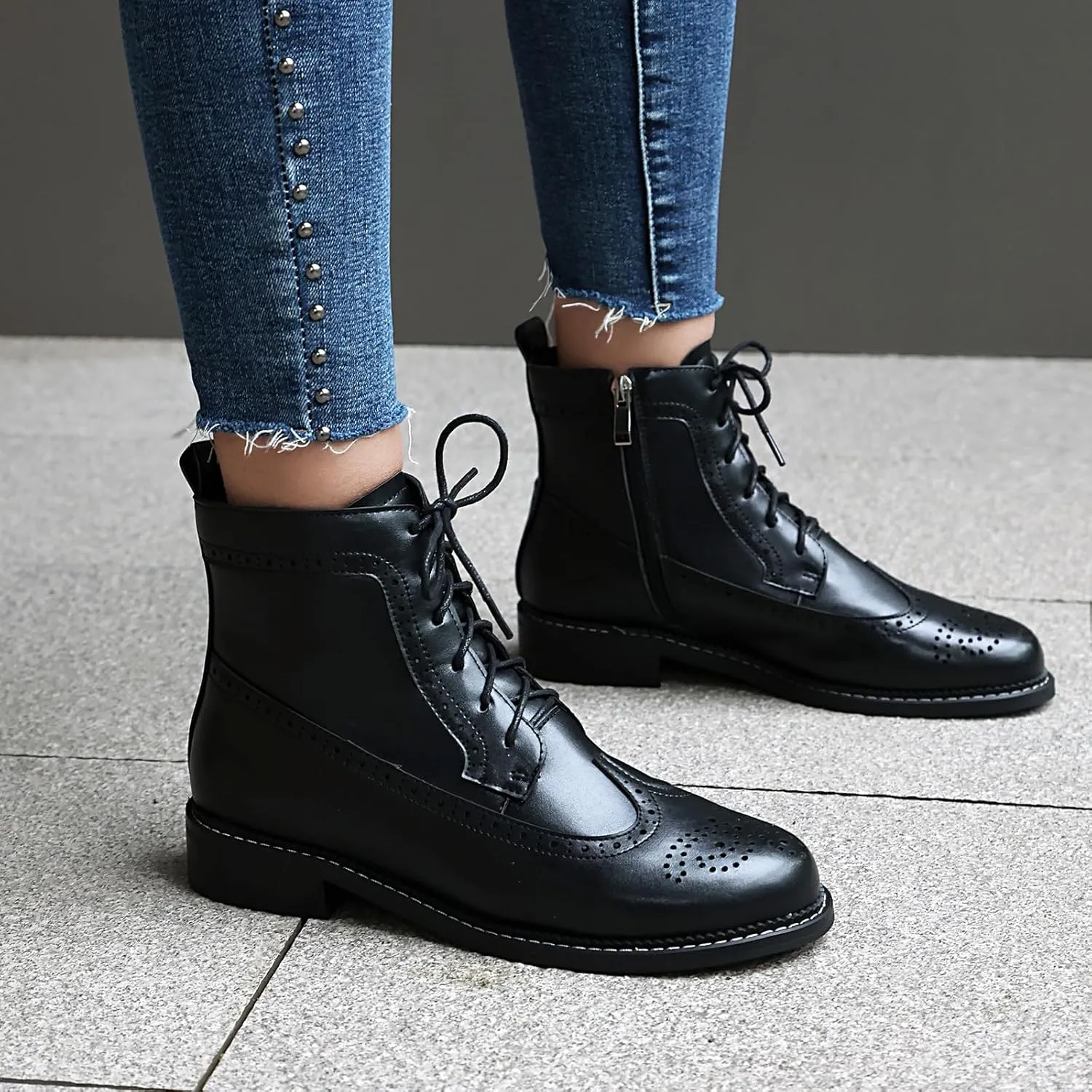 SEIFIN Women's Wingtip Oxford Boot Combat Boots Side Zip Ankle Motorcycle Boots Dressy Lace Up Wingtip Brogue Short Booties