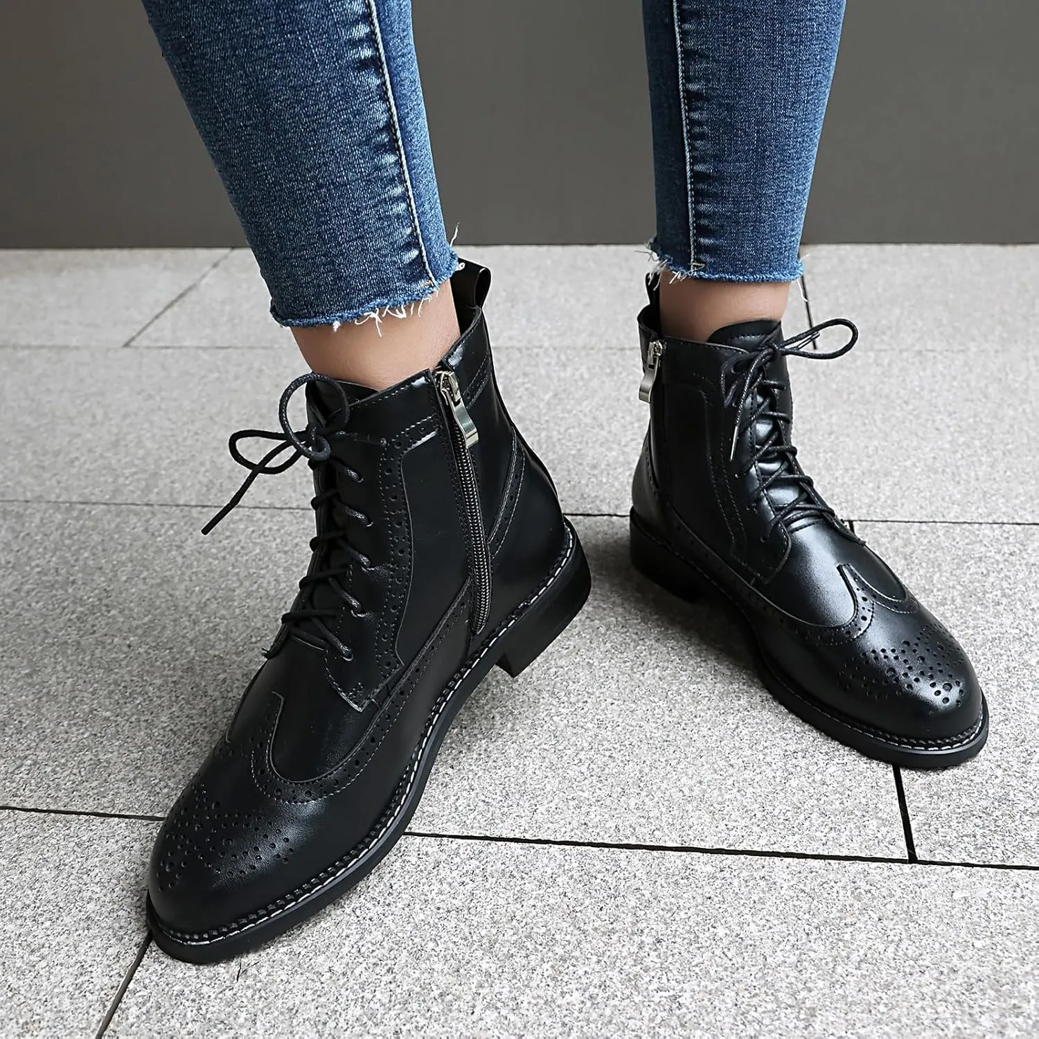 SEIFIN Women's Wingtip Oxford Boot Combat Boots Side Zip Ankle Motorcycle Boots Dressy Lace Up Wingtip Brogue Short Booties