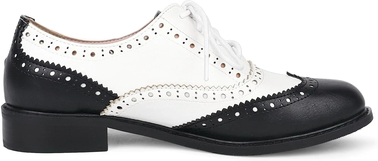 SHEMEE Women's Patent Leather Low Heels Vintage Wingtip Oxfords Pumps Lace Up Pointed Toe Flat Retro Brogues Dress Shoes