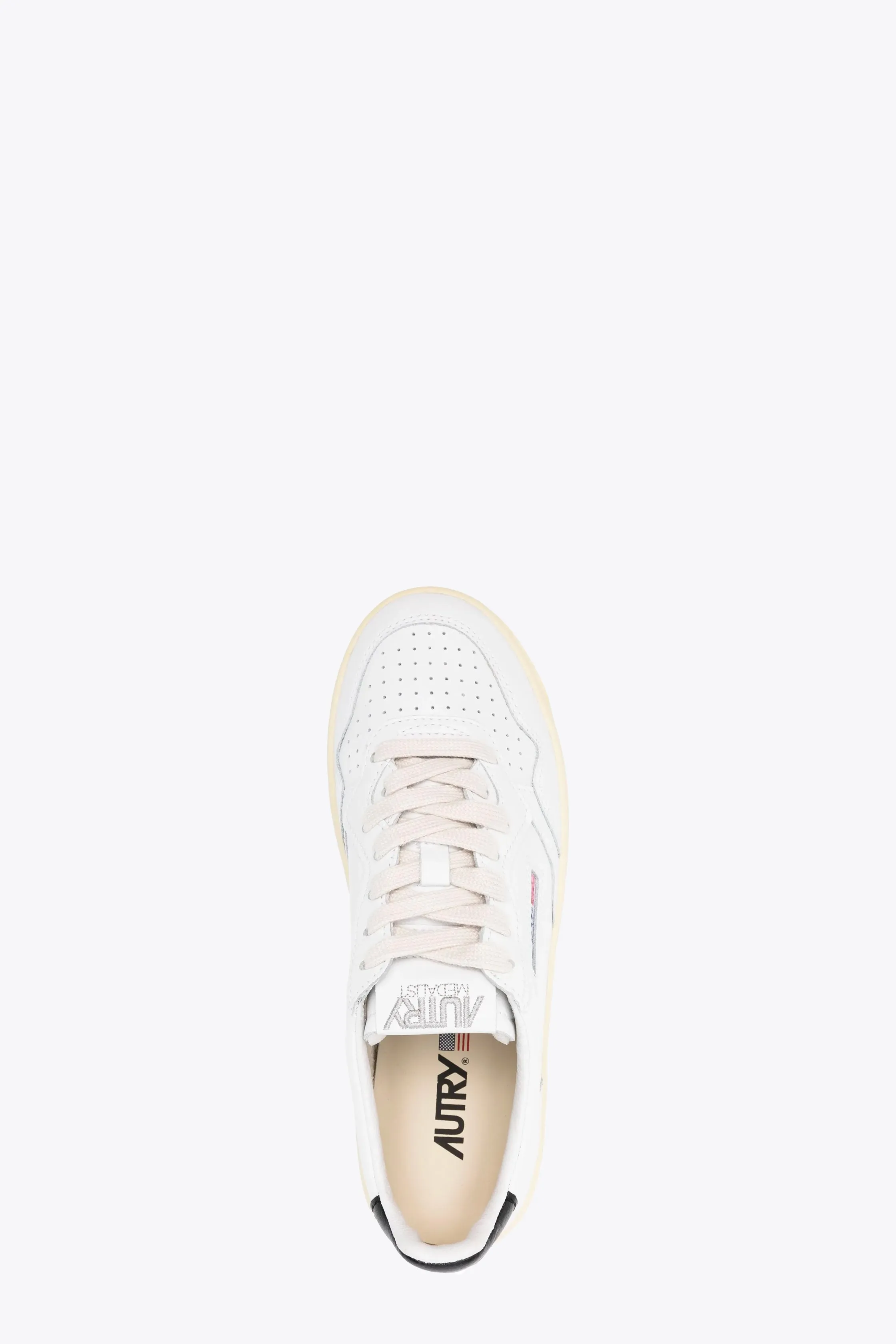 Sneaker bassa in pelle bianca con tab nero e suola platform - Medalist Platform