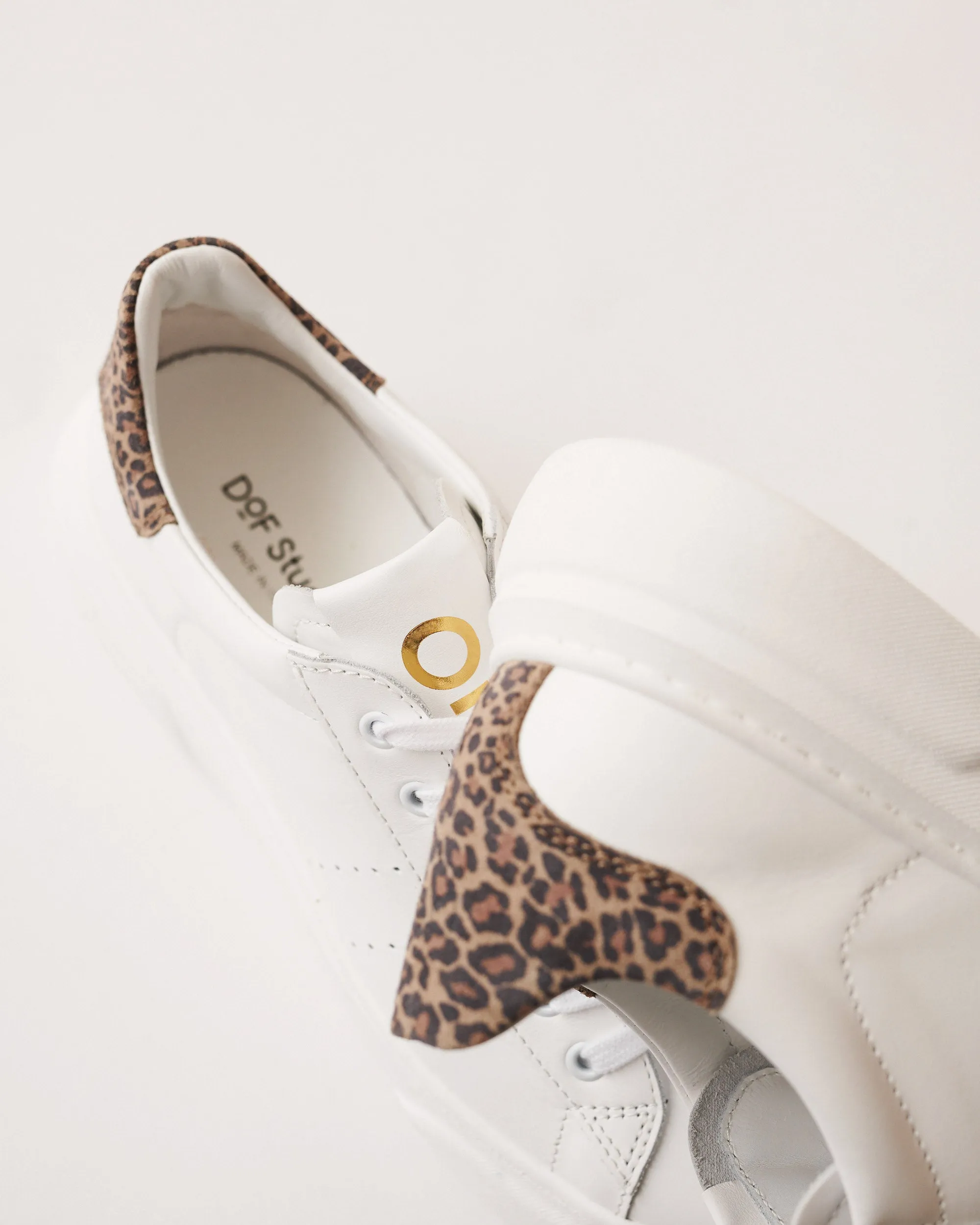 Sofia - White/Leopard