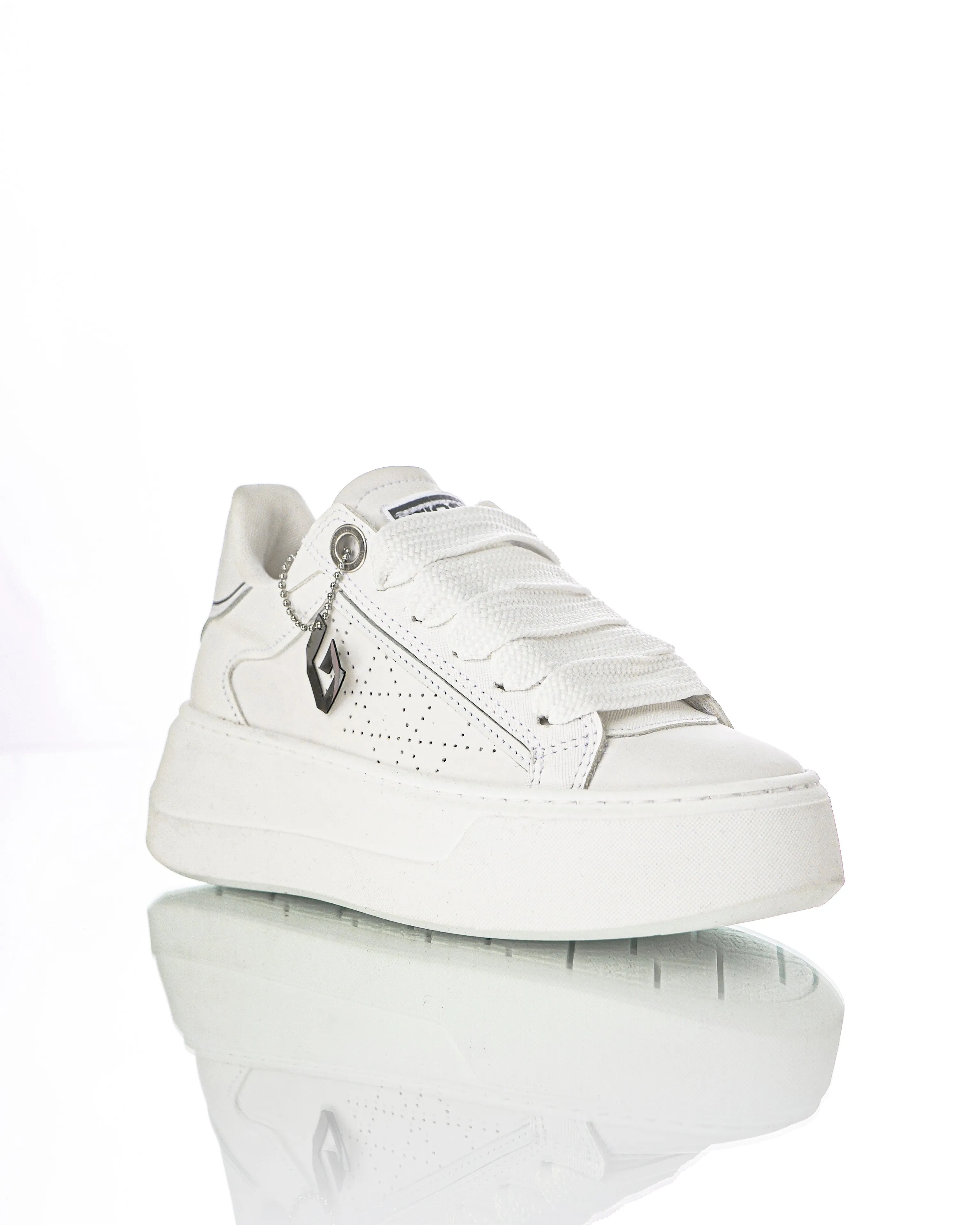STAR Total White