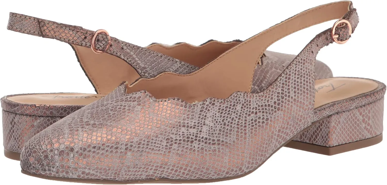 Trotters Women's Pumps