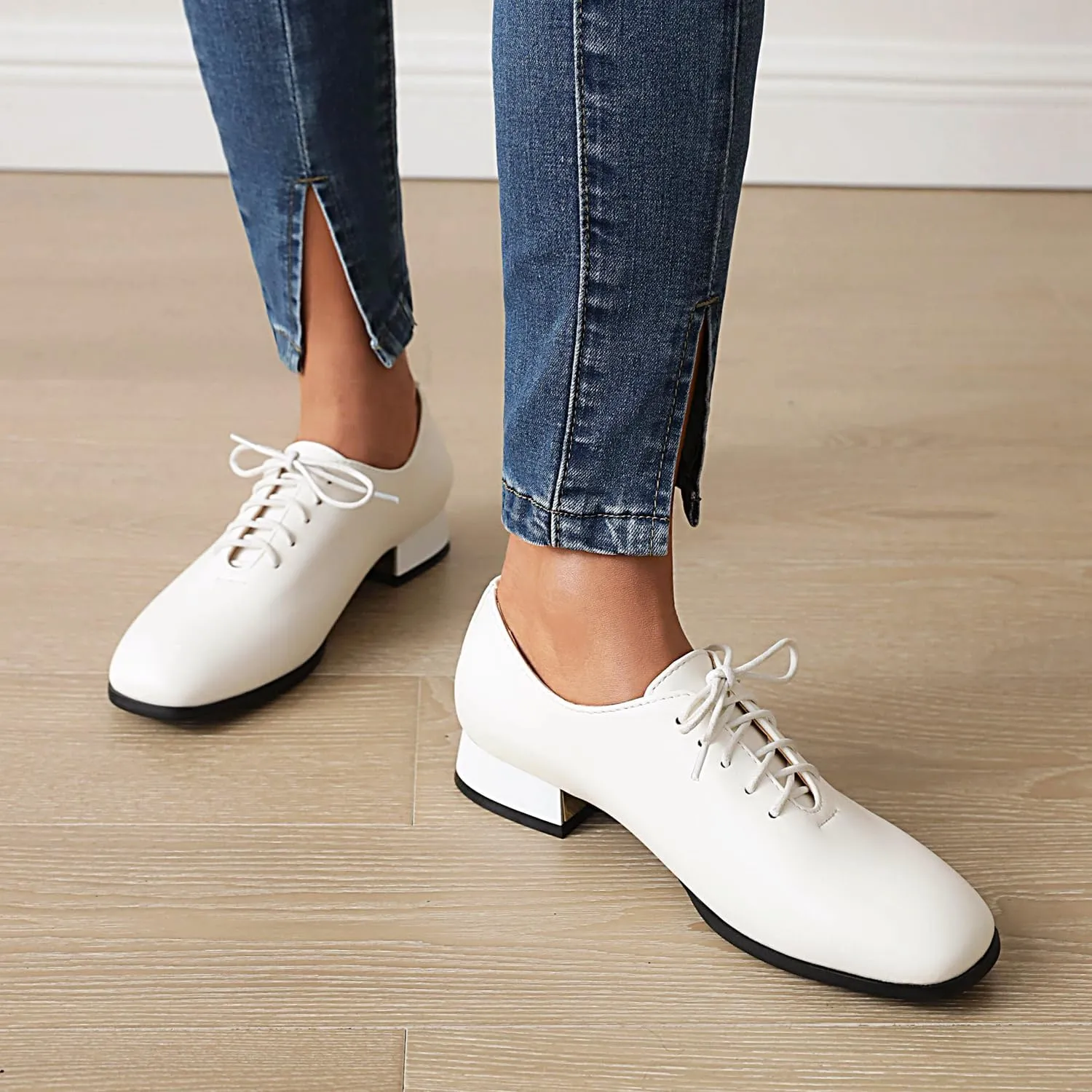 Women's Closed Square Toe Low Heel Oxford Flats Vintage Brogues Lace Up Pumps PU Leather Dress Shoes