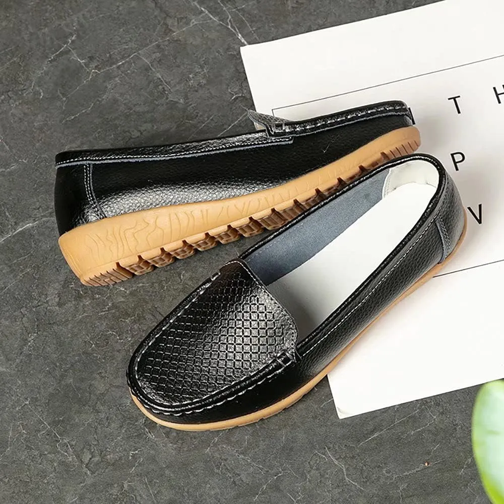 Women's Leather Loafers Driving Moccasins Casual Slip-On Boat Shoes Comfort Walking Flat Loafer for Women Wide Width