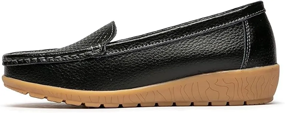 Women's Leather Loafers Driving Moccasins Casual Slip-On Boat Shoes Comfort Walking Flat Loafer for Women Wide Width