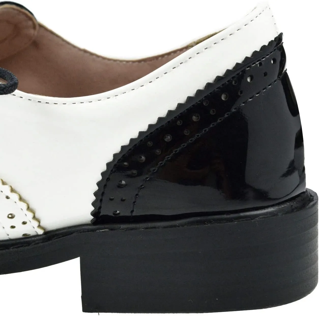 Womens Oxfords Black and White Wingtip Chunky Heeled Patent Leather Vintage Brogue Lace Up Two Tone Saddle Shoes