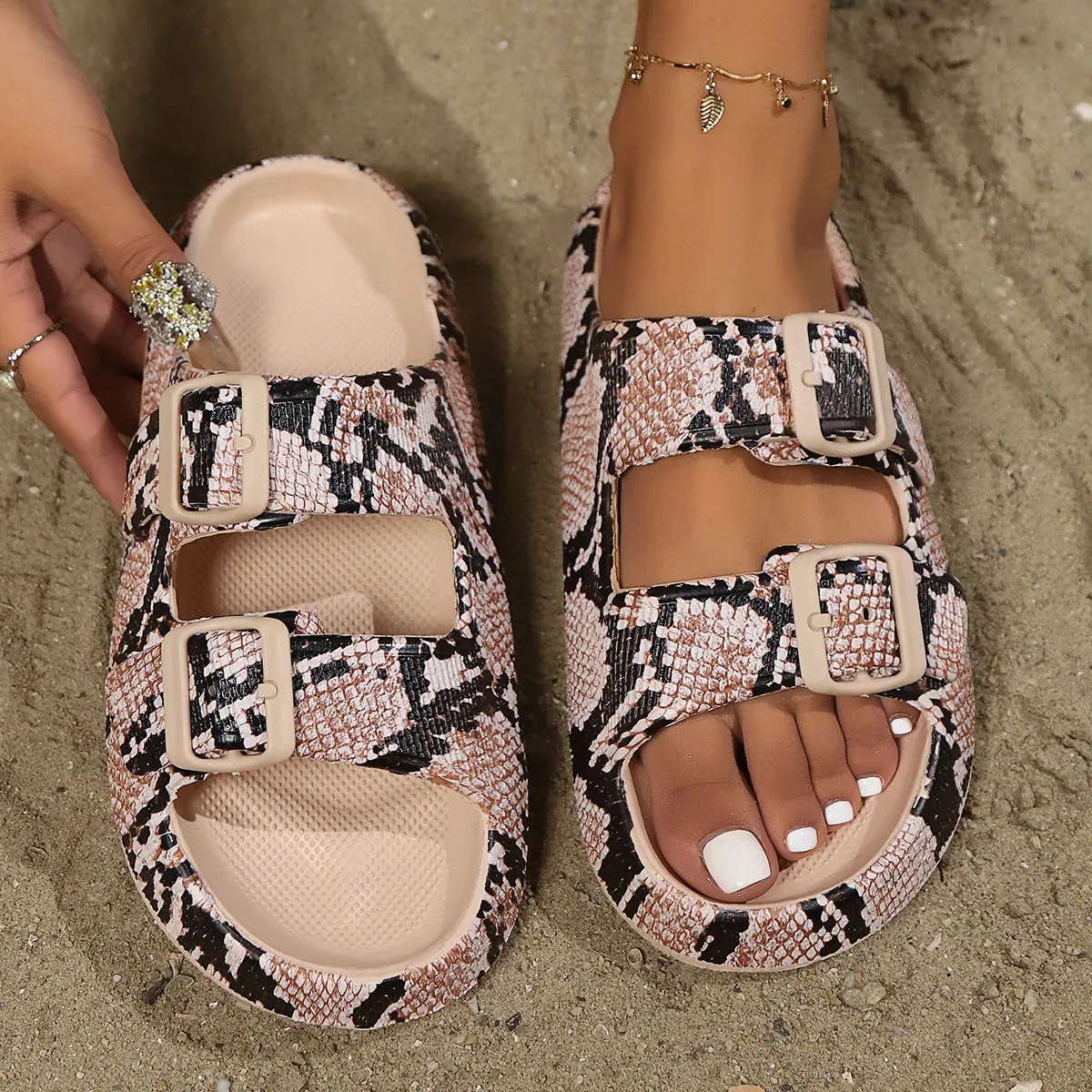 Zuri Printed Slide Slippers